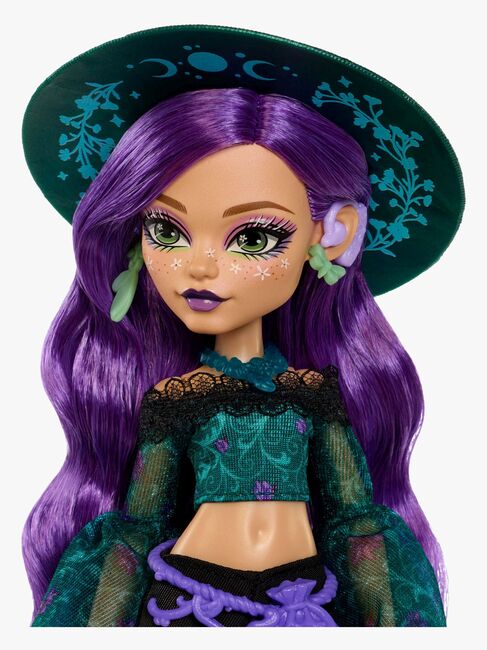 Monster High Project Moth Modedukke Nature 0112602projectMOTH-2-2462_3b.jpg