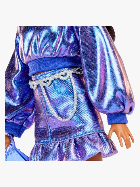 Barbie Deluxe Style Dukke i Blå Outfit