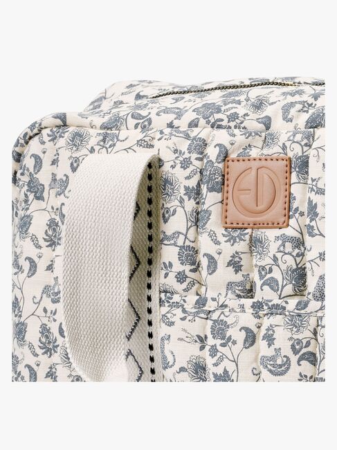 Elodie Pusletaske, Garden Leo Toilé