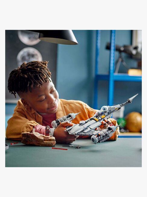 LEGO Star Wars 75325 The Mandalorian’s N-1 Starfighter