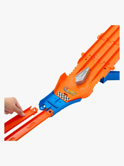 Hot Wheels Monster Trucks Racedown Demolition Racerbane