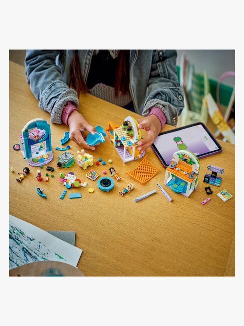 LEGO Friends 42686 Sjovt indendørs legeland
