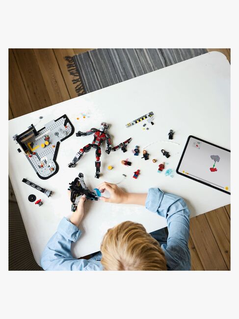 LEGO Super Heroes 76314 Captain America: Civil War-actionkamp