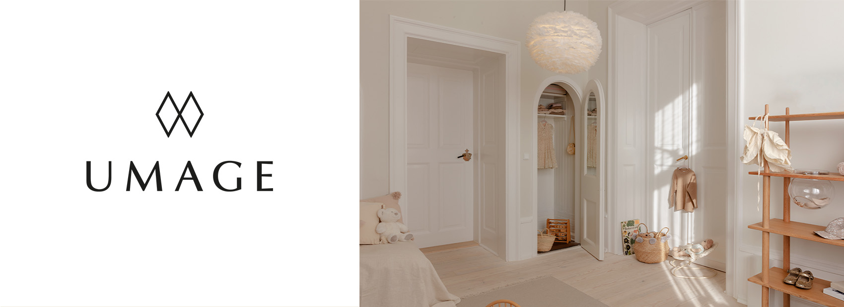UMAGE-logo og stilrent indrett værelse med lys indretning.