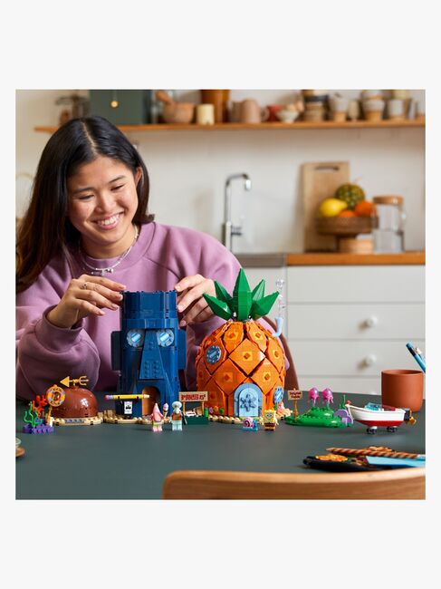 LEGO Icons 11386 SvampeBob Firkant: Bikini-Bunden 11386-1379_3c.jpg
