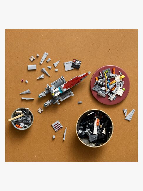 LEGO Star Wars 75404 Angrebsskib af Acclamator-klassen