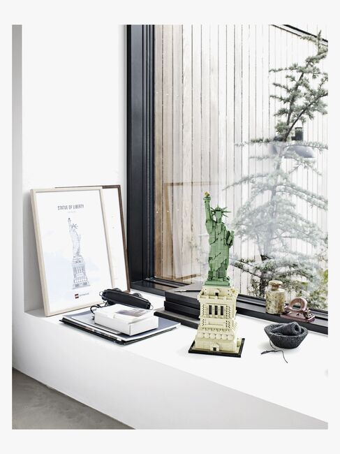 LEGO Architecture 21042 Frihedsgudinden