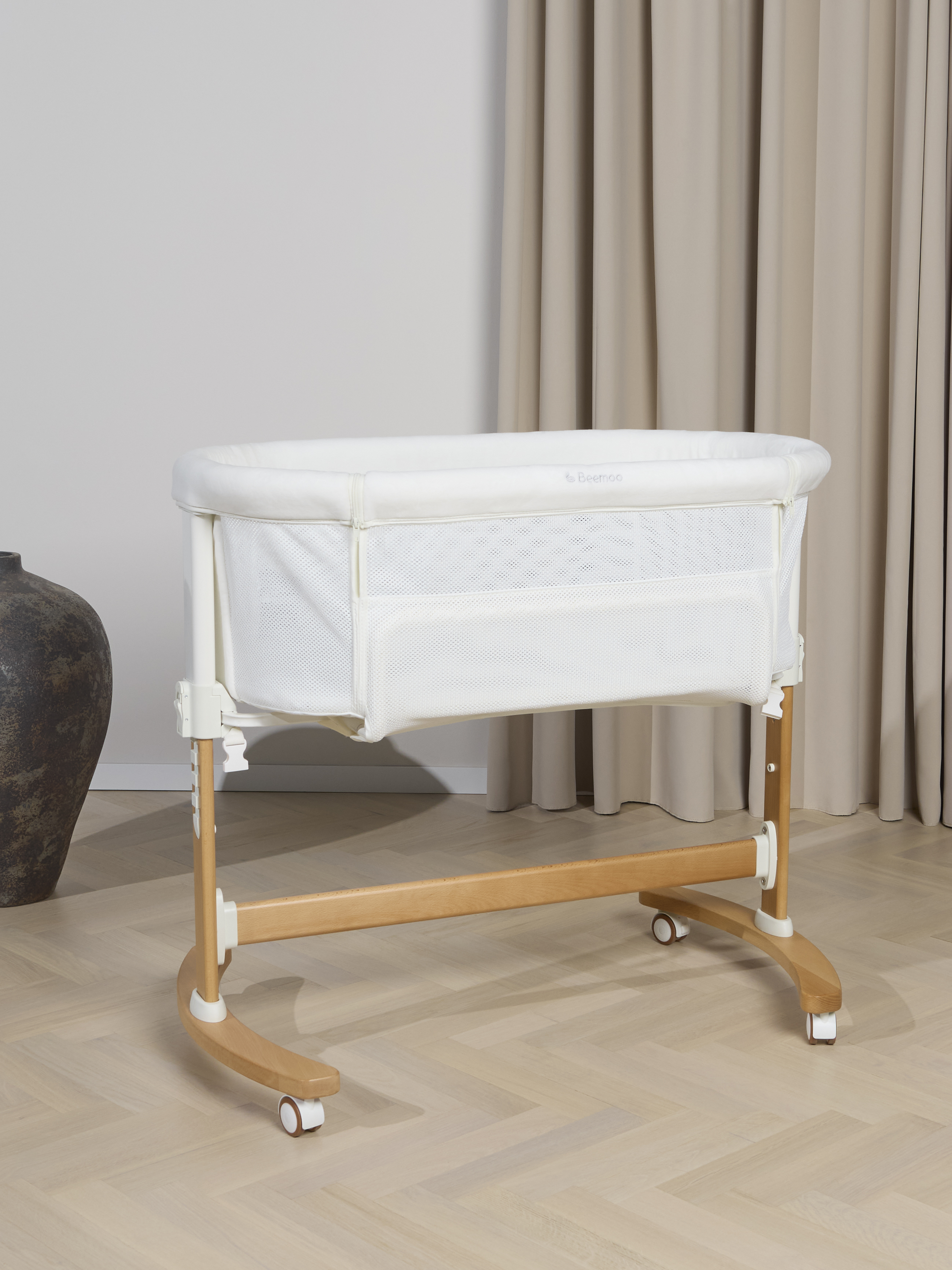 Beemoo CARE Nordic Bedside Crib, White/Wood