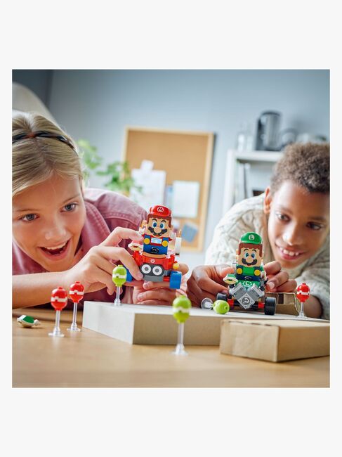 LEGO Super Mario 72034 Mario Kart – Baby Mario mod Baby Luigi