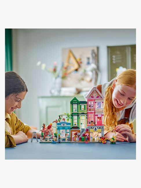 LEGO Friends 42670 Heartlake City lejligheder og butikker