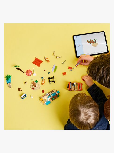 LEGO Bluey 11202 Blueys familie-biltur til stranden