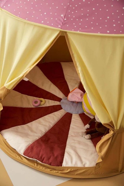 Kid's Concept Cirkus Gulvtæppe, Rød 1001058-1140_4a.jpg