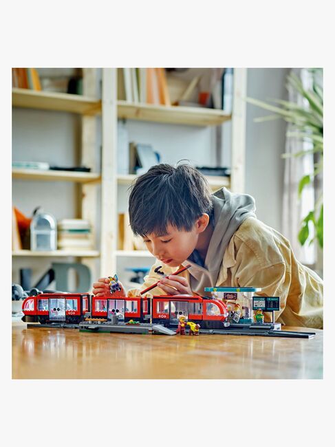 LEGO City 60423 Letbane og station