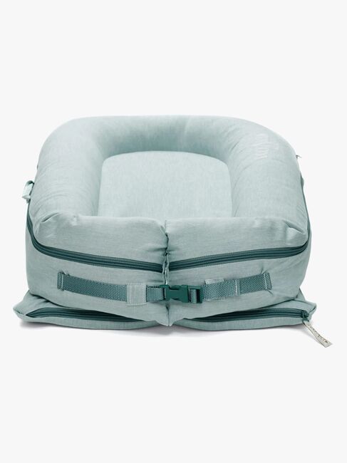 DockATot Deluxe+ Babynest, Marine Chambray