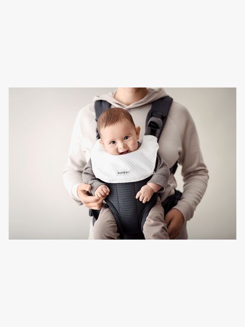 BabyBjörn Hagesmæk til Harmony Bæresele, Hvid