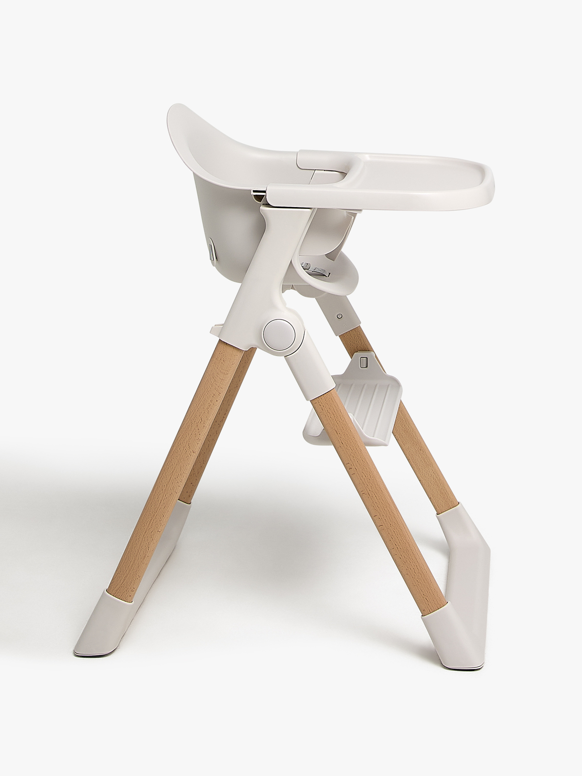 1974216_BM-G1highchair-WhiteWood-1895_3b.jpg