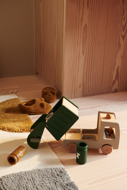 LIEWOOD Irina Skraldebil