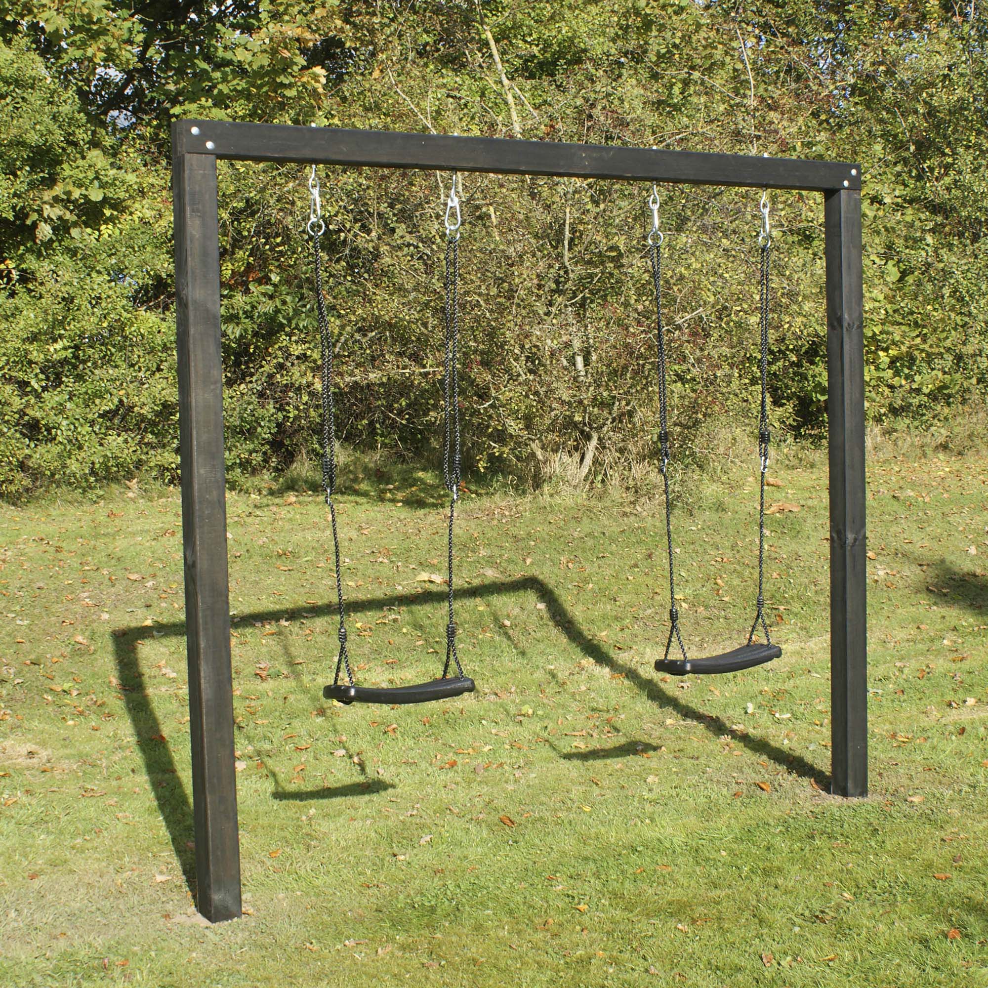 Nordic Play Active Gyngestativ Alma 240 cm, Sort
