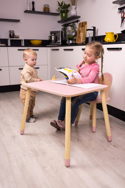 Family-SCL Kanin Bord & Stol Sæt, Pink