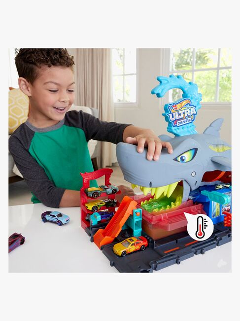 Hot Wheels City Ultra Shark Car Wash Racerbane