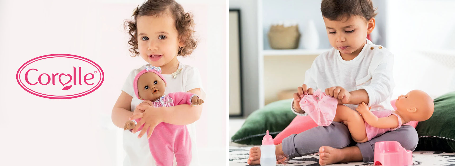 Børn leger med dukker i rosa tøj.