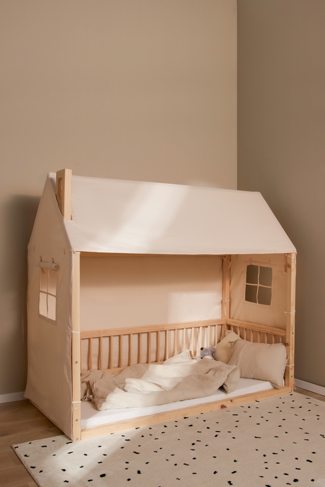 912590_5.jpg