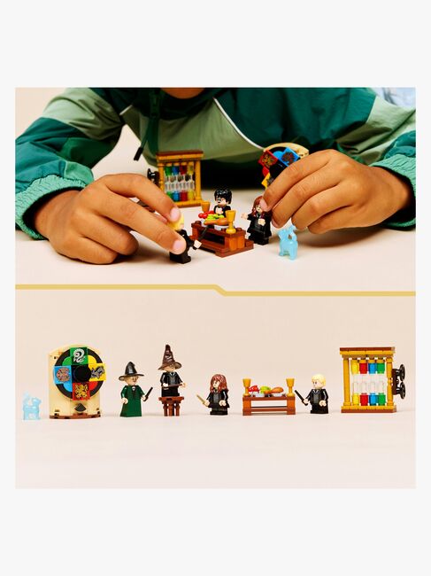 LEGO Harry Potter 76460 Hogwarts-slottet: Fordelingshat-ceremoni