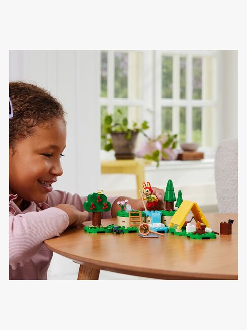 LEGO Animal Crossing 77047 Bunnie laver udendørs aktiviteter