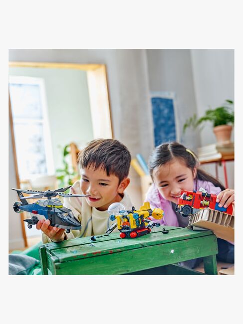 LEGO City 60462 Remix – helikopter, brandbil og ubåd