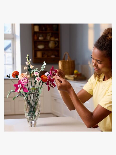 LEGO Botanicals 10342 Smuk pink blomsterbuket