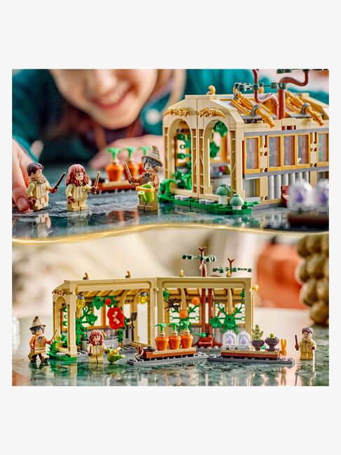 LEGO Harry Potter 76445 Hogwarts-slottet: Botaniklektion