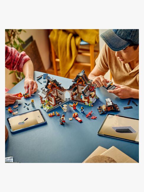 LEGO Ninjago 71858 De Fire Våben-smedjen – 15-års jubilæum