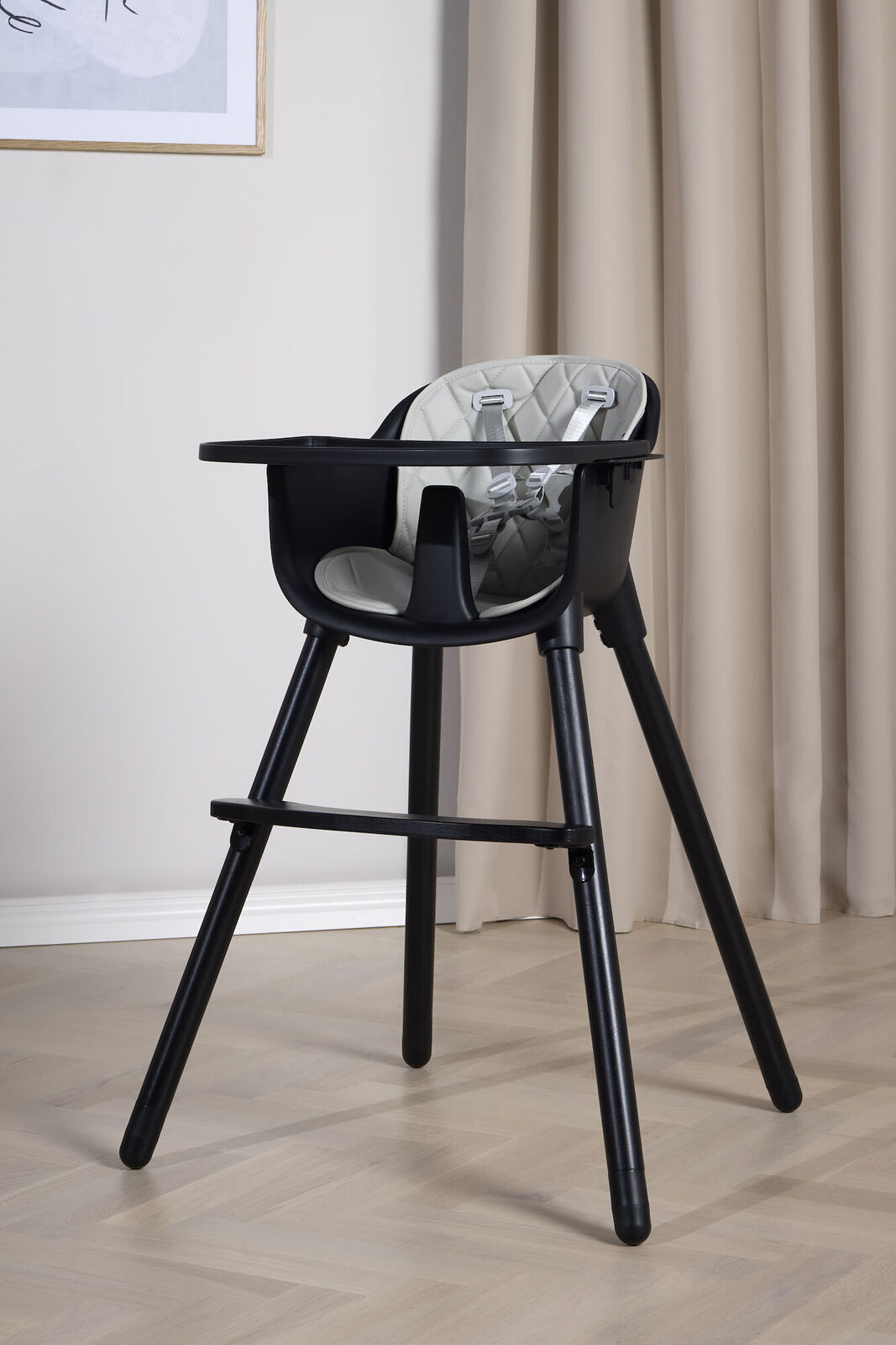 Beemoo CARE Nordic Højstol, Black