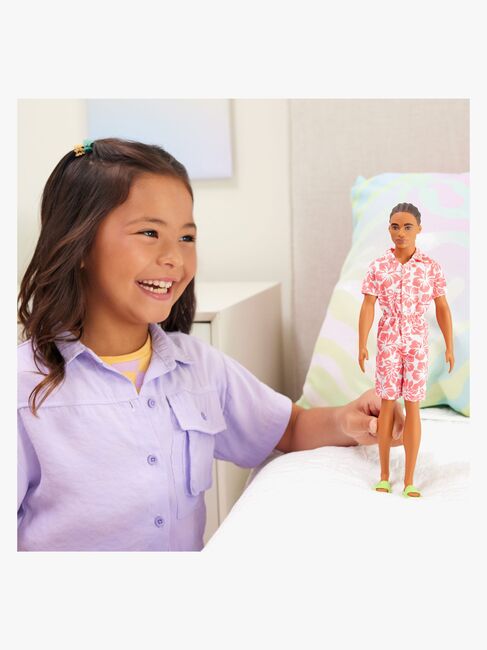 Barbie Ken Fashionista Dukke i Mønstret Overall