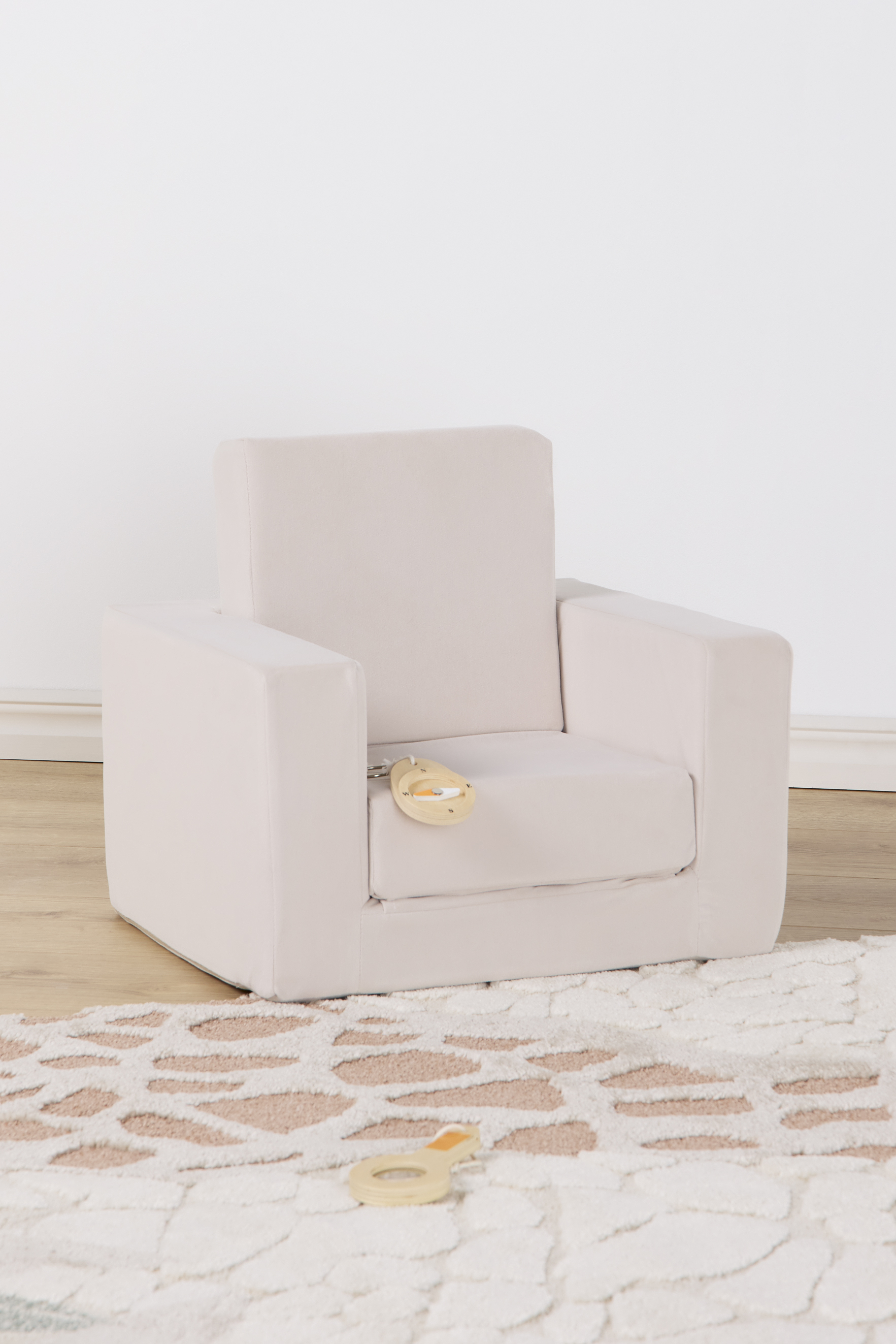 Alice & Fox Cubbie Foldbar Lænestol, Beige, Børnemøbler, Indretning børneværelse