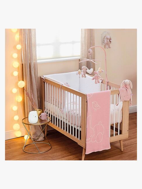 Nattou Alice & Pomme Sengeuro, Lyserød