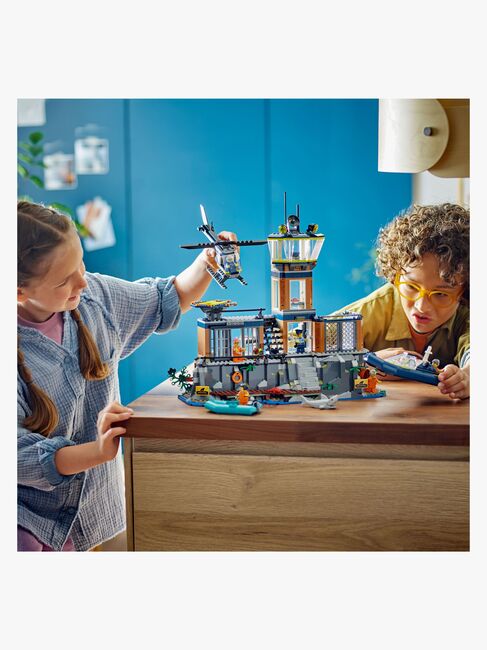 LEGO City 60419 Politiets fængselsø