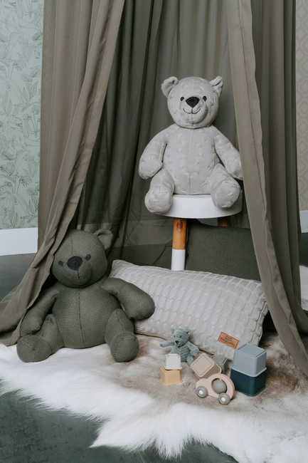 Baby's Only Sengehimmel, Khaki