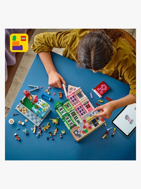 LEGO Friends 42670 Heartlake City lejligheder og butikker