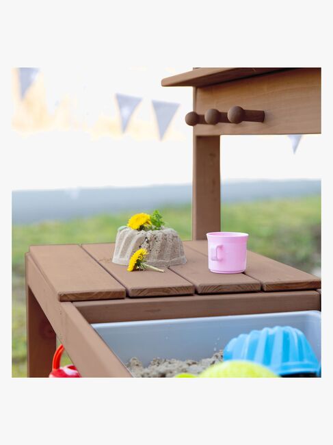 Roba Udekøkken, Brun