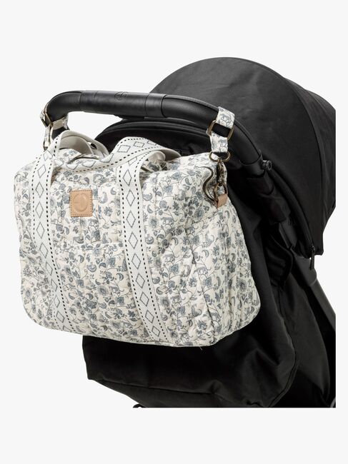 Elodie Pusletaske, Garden Leo Toilé