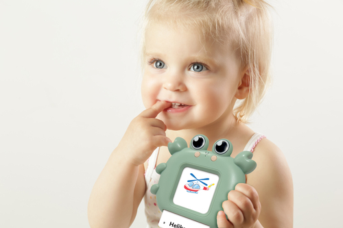 LilTot Mine Første Ord Fortæller