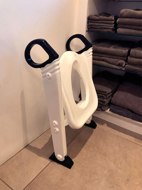 BabyDan Toilet Trainer, White/Black