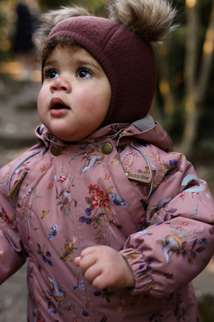 Mikk-Line Elefanthue Merinould med Pomponer, Rum Raisin