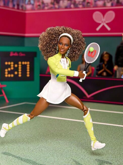 Barbie Collector Modedukke Serena Williams 00926005-2462_4b.jpg