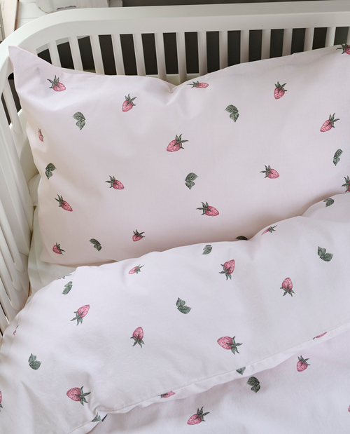 Borganäs Sengesæt Tremmeseng Jordbærdrøm 100x130