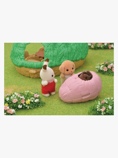 Sylvanian Families Dukkehusmøbler Babypindsvinets Gemmested