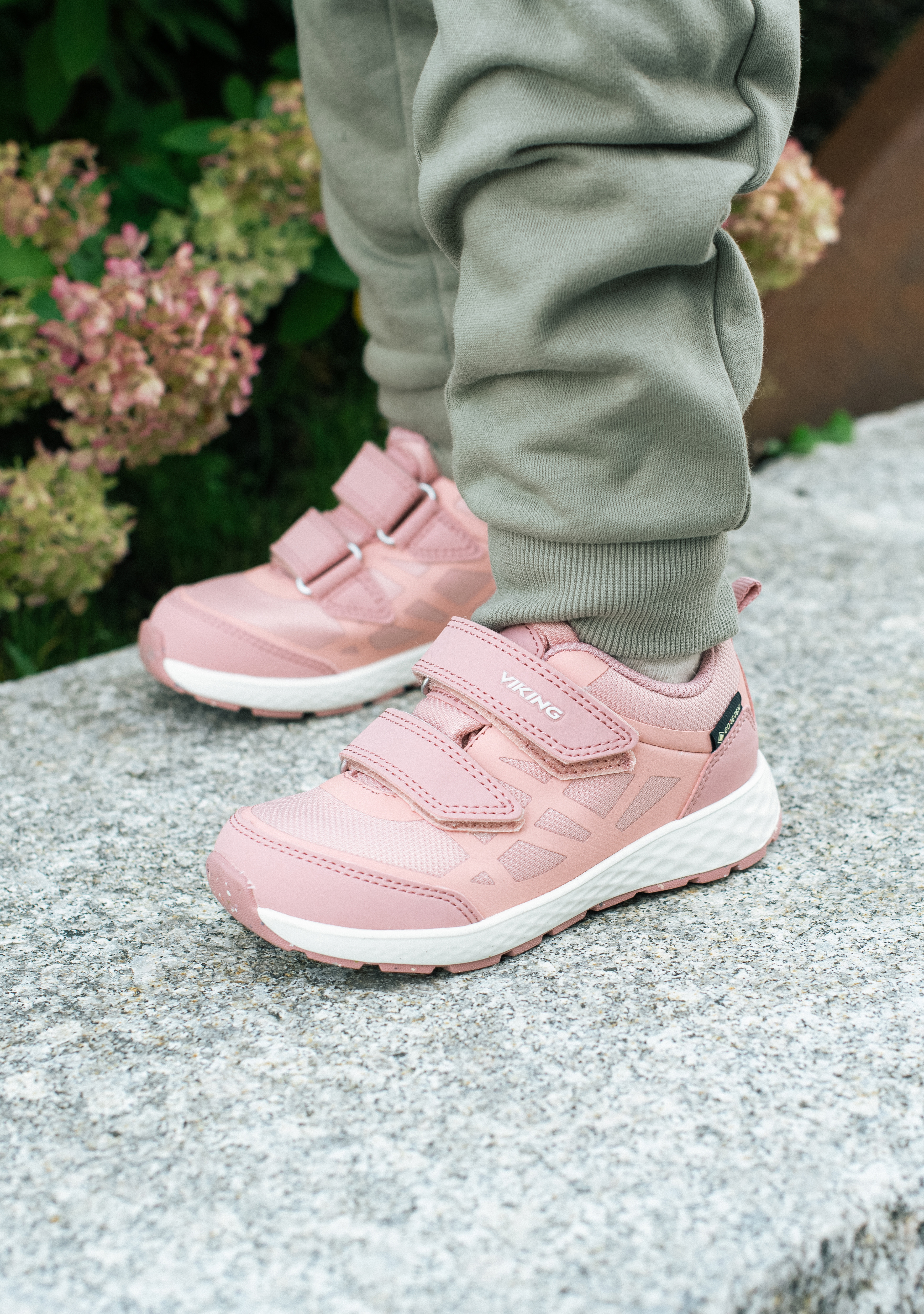 Viking Veme Reflex 2V GTX Sneakers, Light Pink, 29