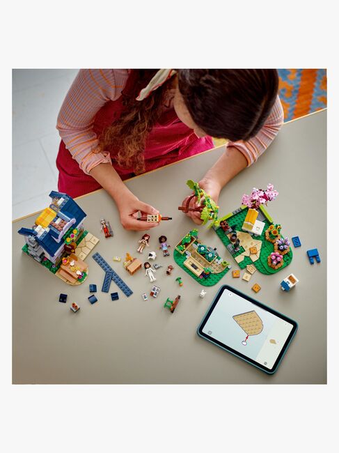 LEGO Friends 42669 Biavlerhus og blomsterhave