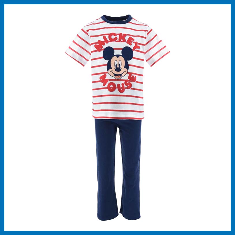 Børnetøj med stribet T-shirt og bukser, med teksten 'MICKEY MOUSE'.